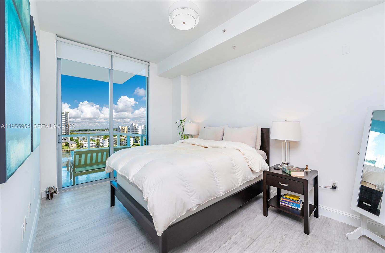 image Eloquence on the Bay10