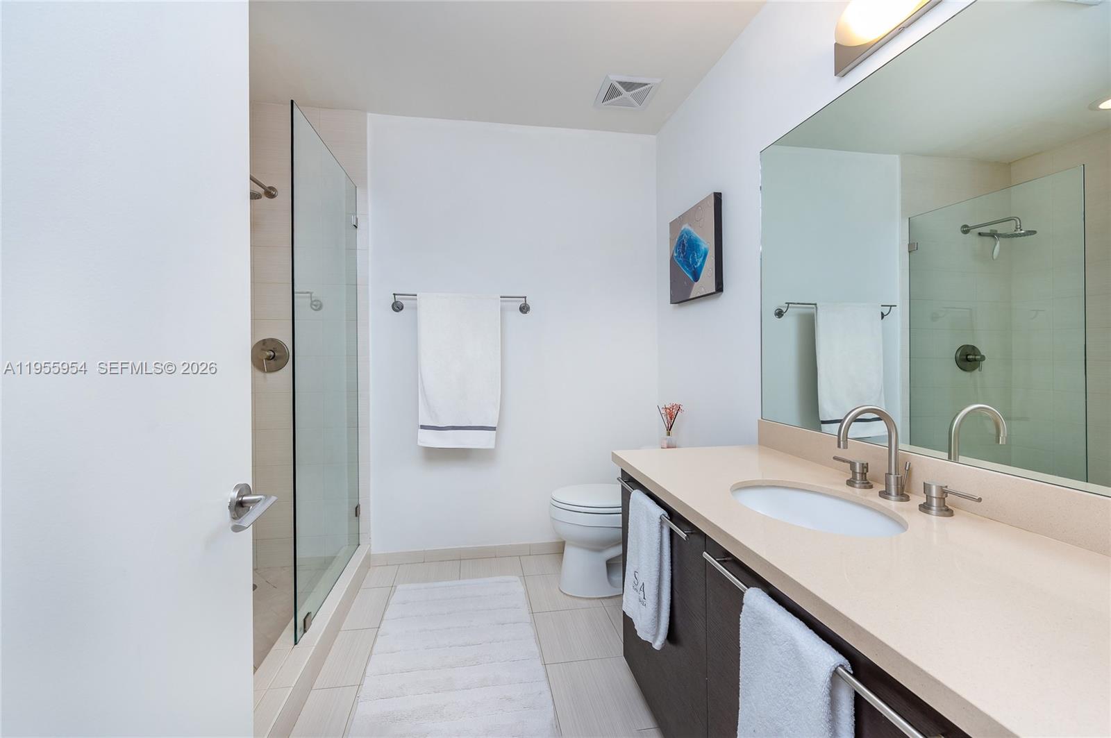 image Eloquence on the Bay19