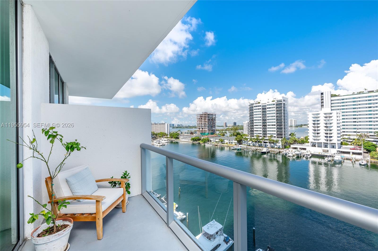 image Eloquence on the Bay23