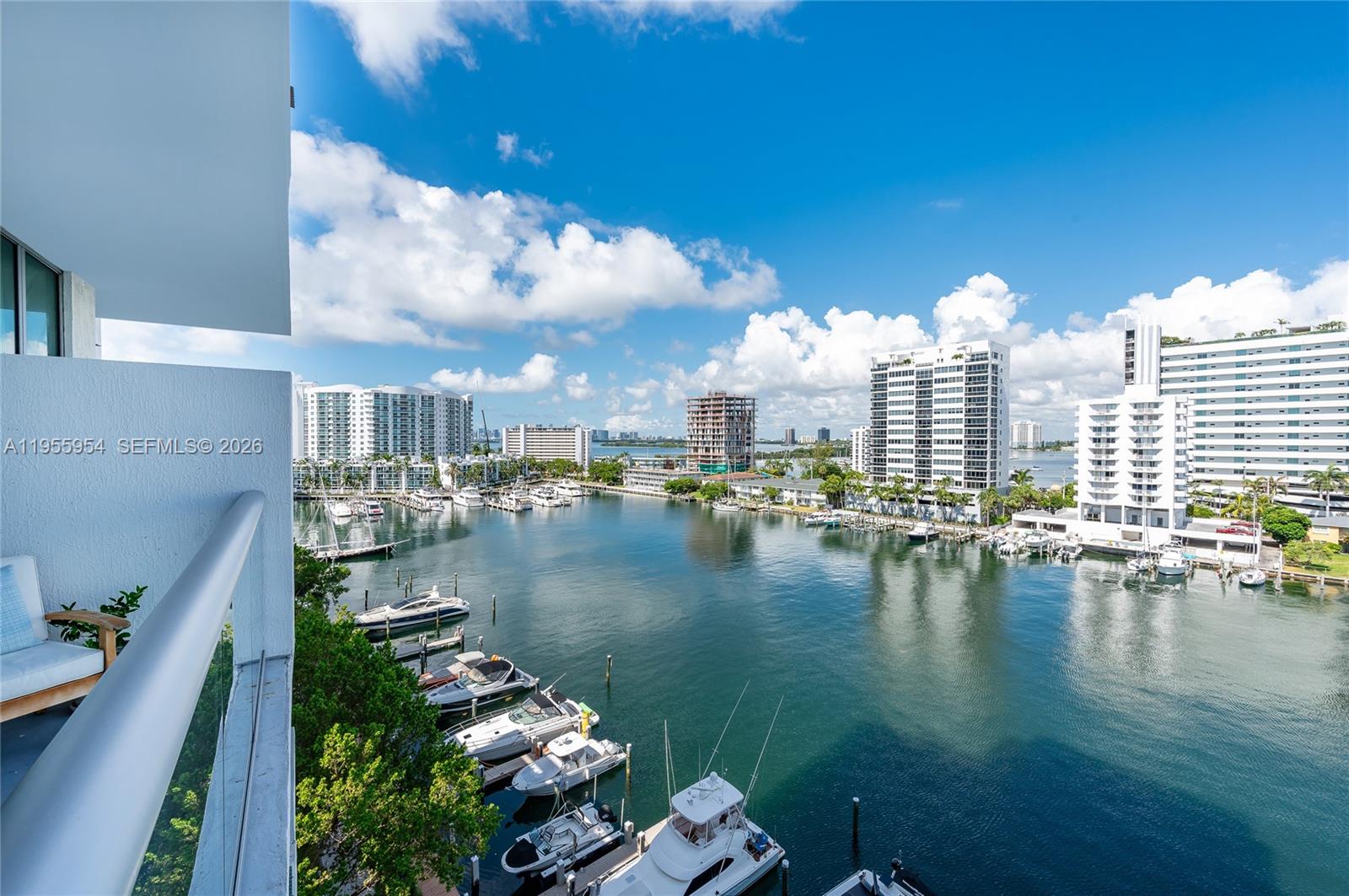 image Eloquence on the Bay29