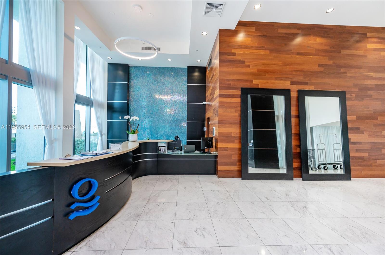 image Eloquence on the Bay35