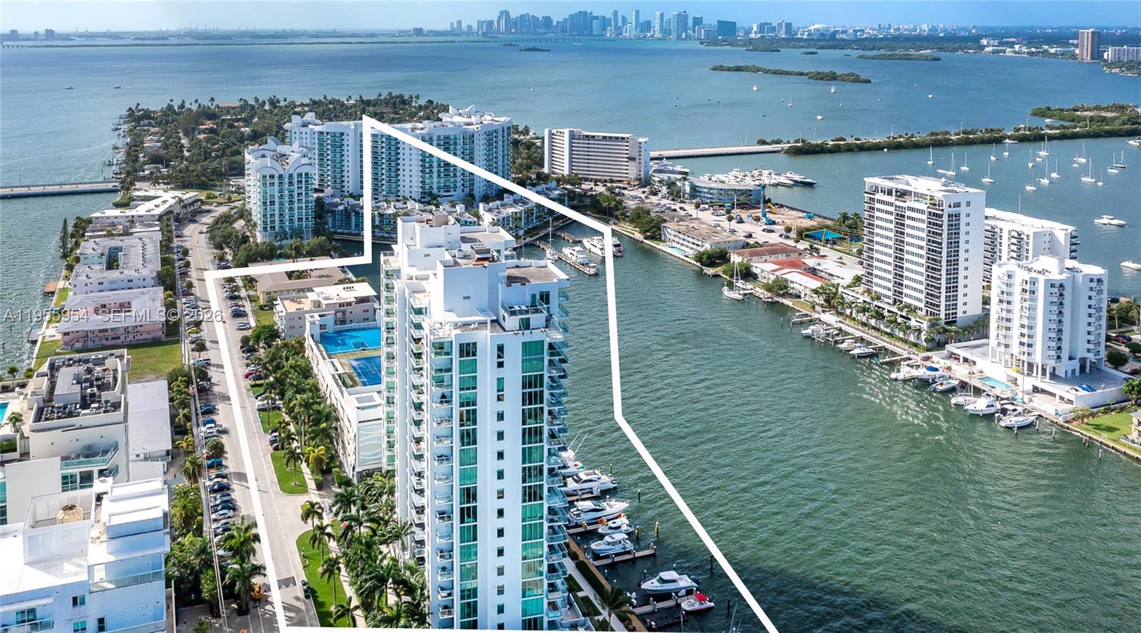 image Eloquence on the Bay53