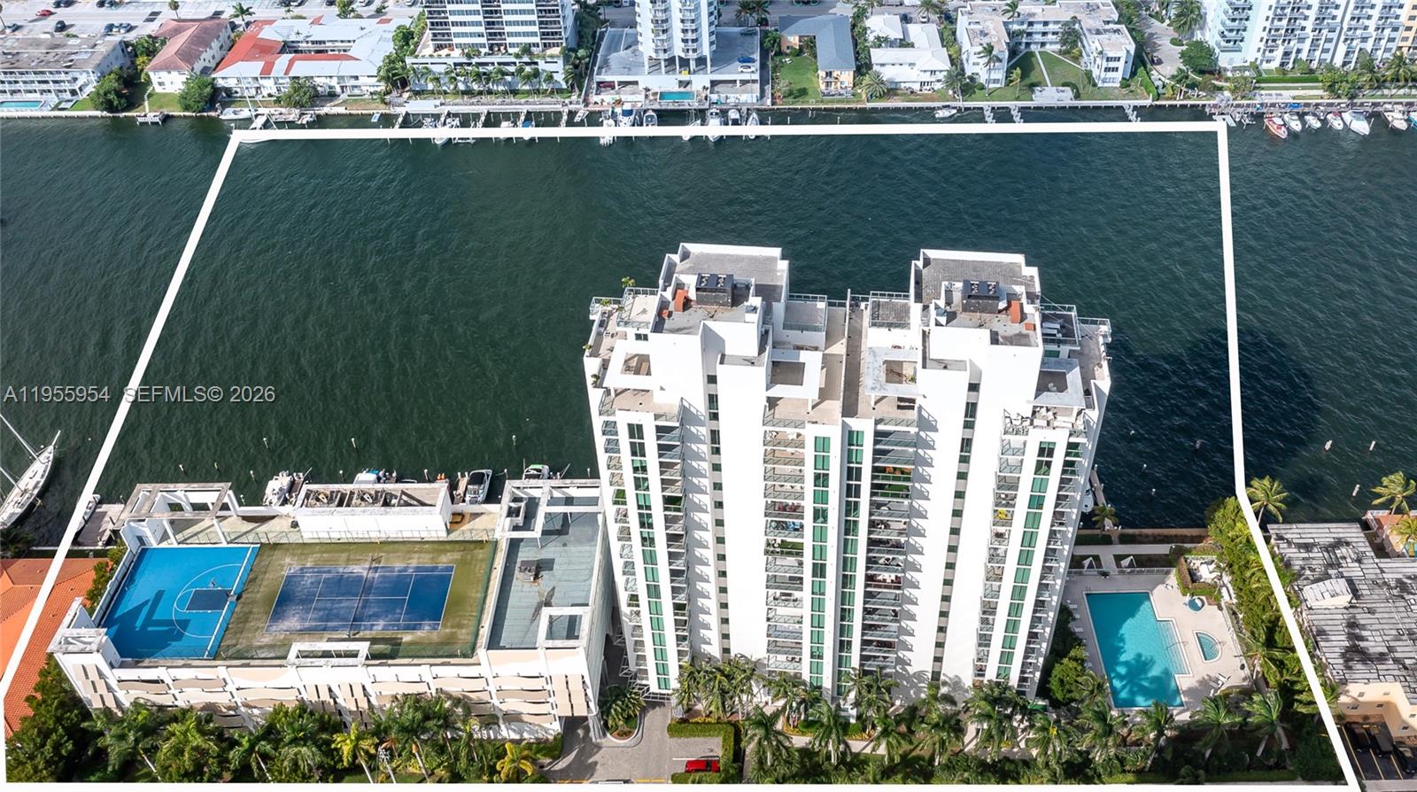 image Eloquence on the Bay54