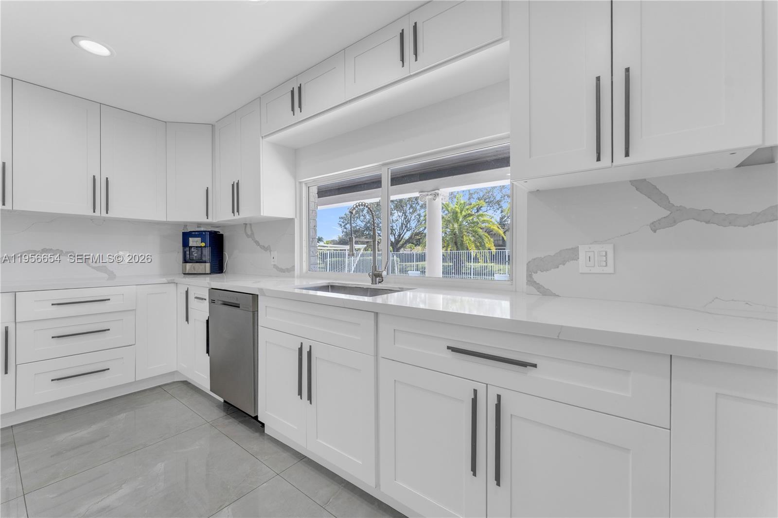 11824 SW 43rd Ct Davie, FL 33330