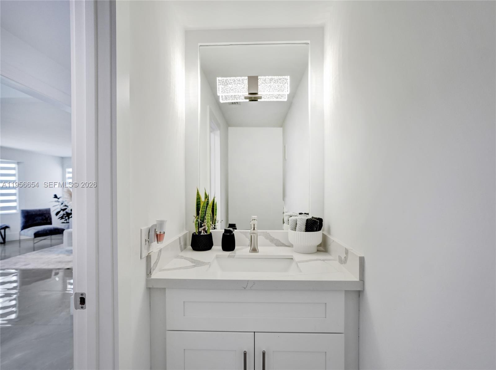 11824 SW 43rd Ct Davie, FL 33330