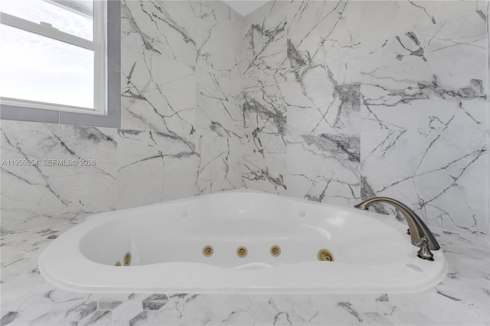 11824 SW 43rd Ct Davie, FL 33330