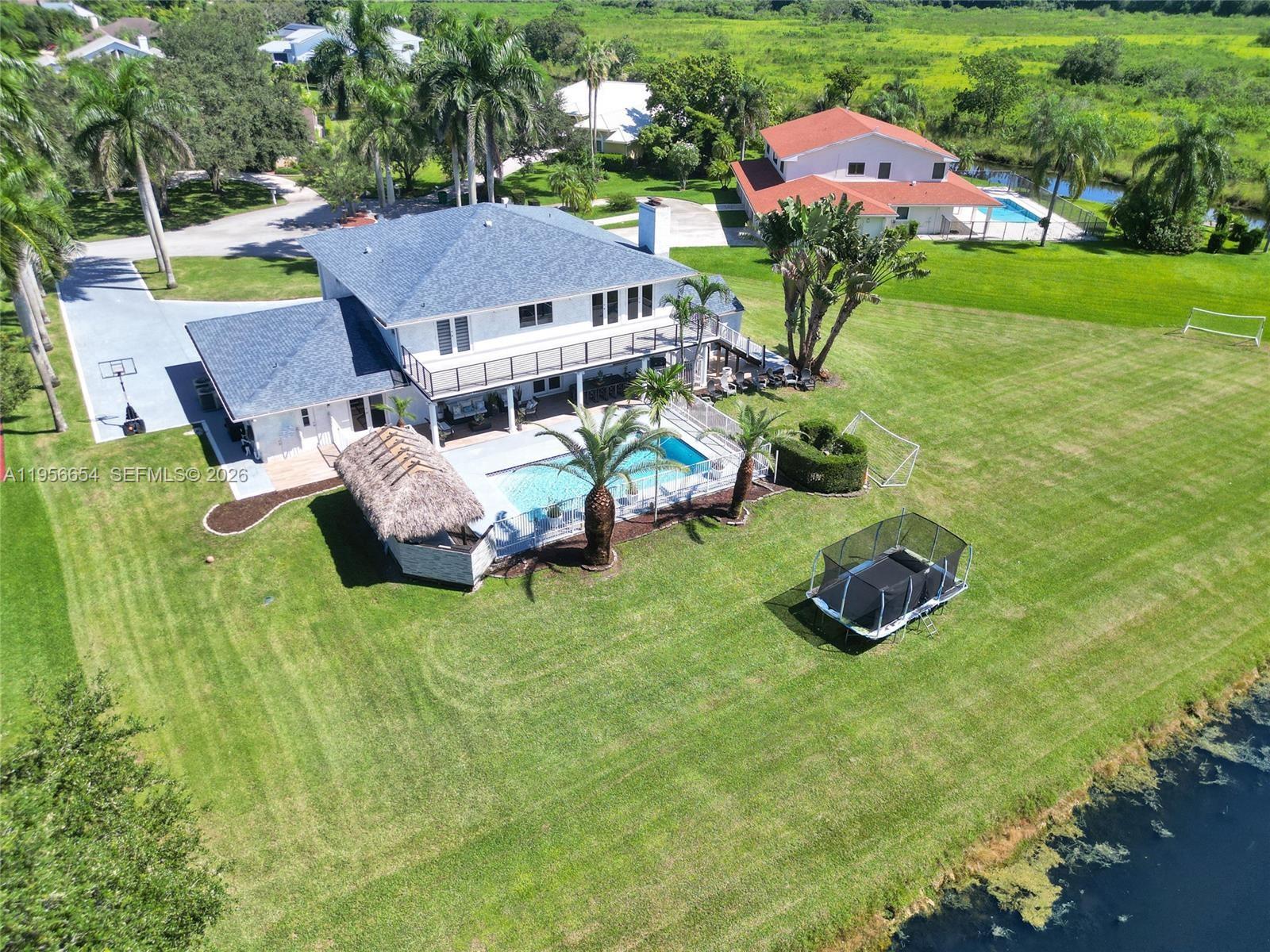 11824 SW 43rd Ct Davie, FL 33330