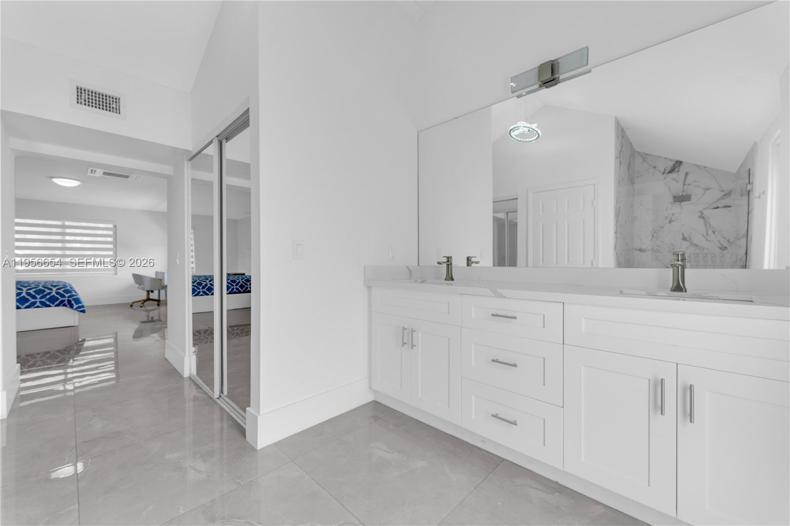 11824 SW 43rd Ct Davie, FL 33330