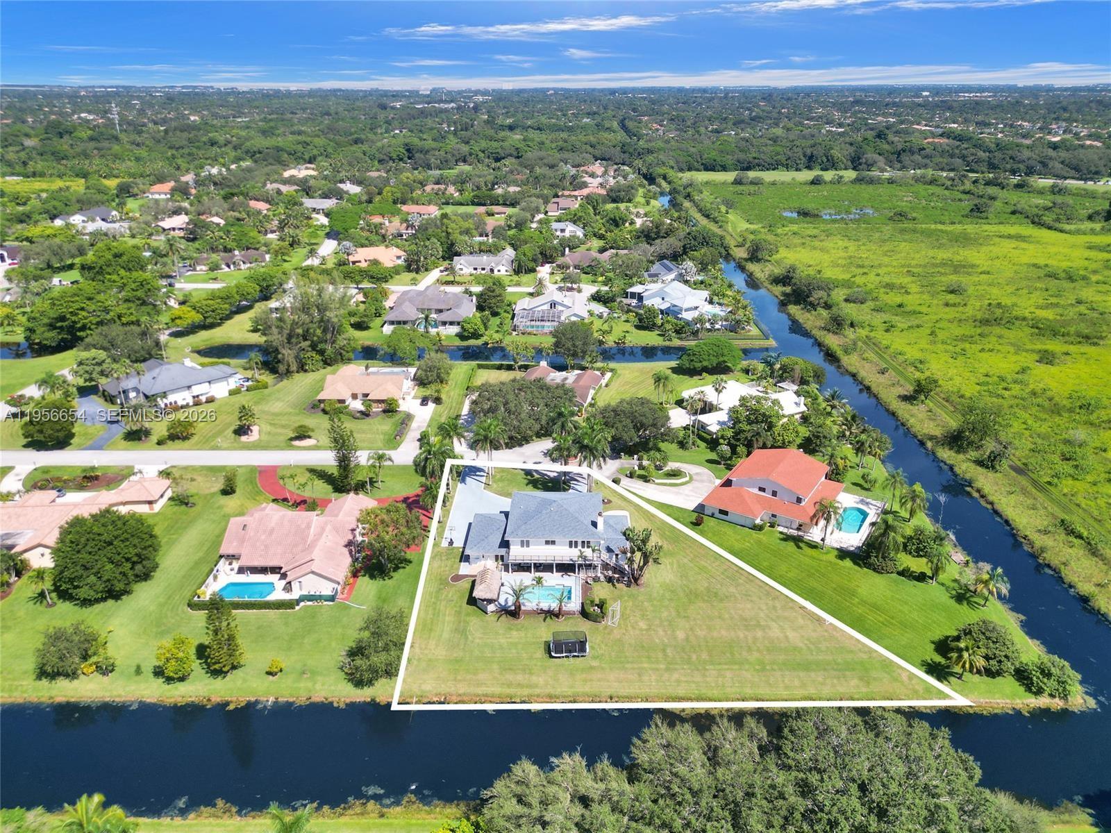 11824 SW 43rd Ct Davie, FL 33330