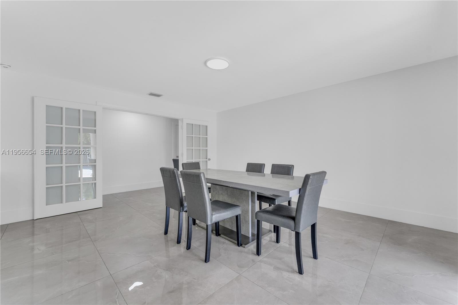 11824 SW 43rd Ct Davie, FL 33330