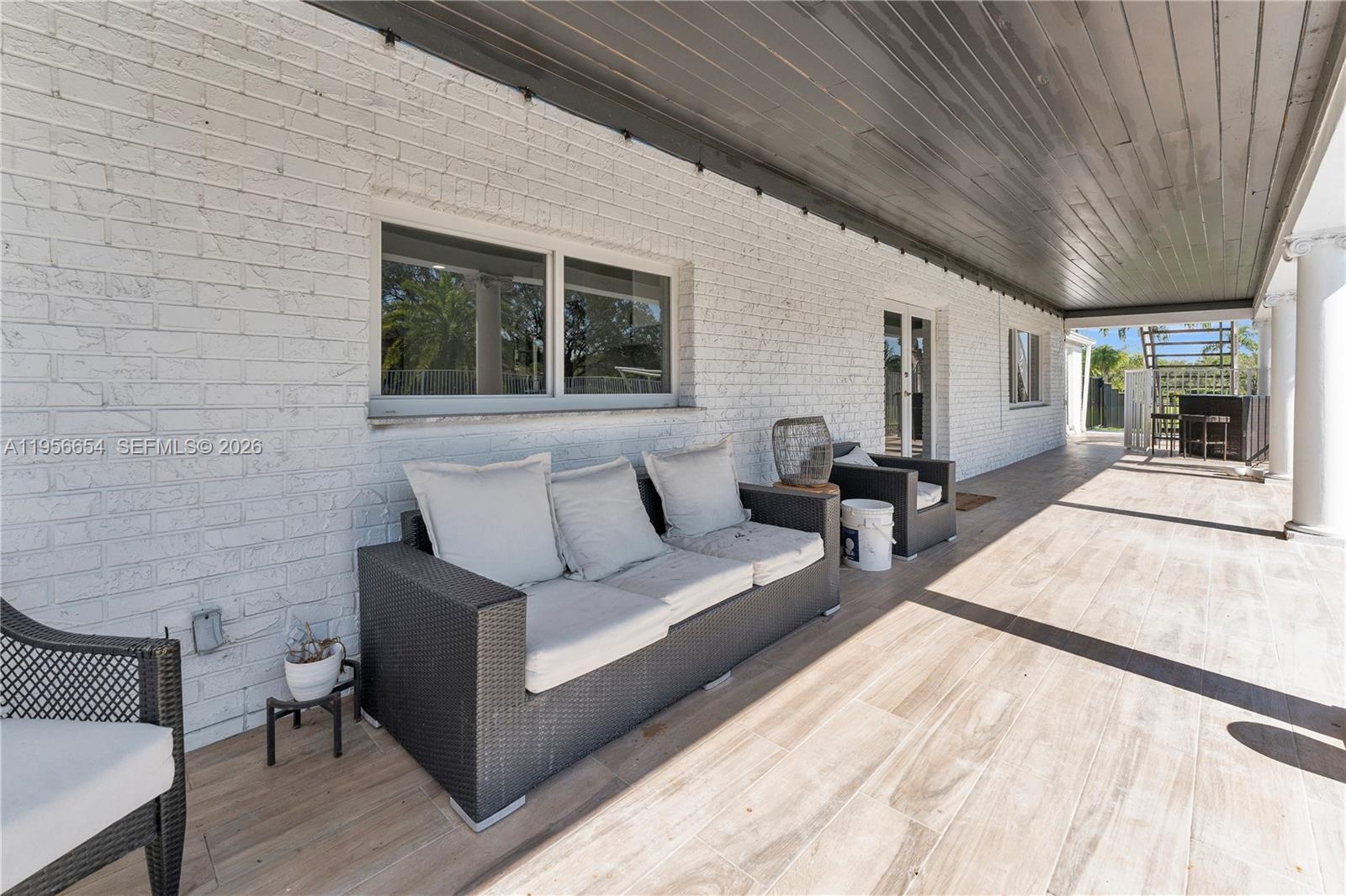 11824 SW 43rd Ct Davie, FL 33330