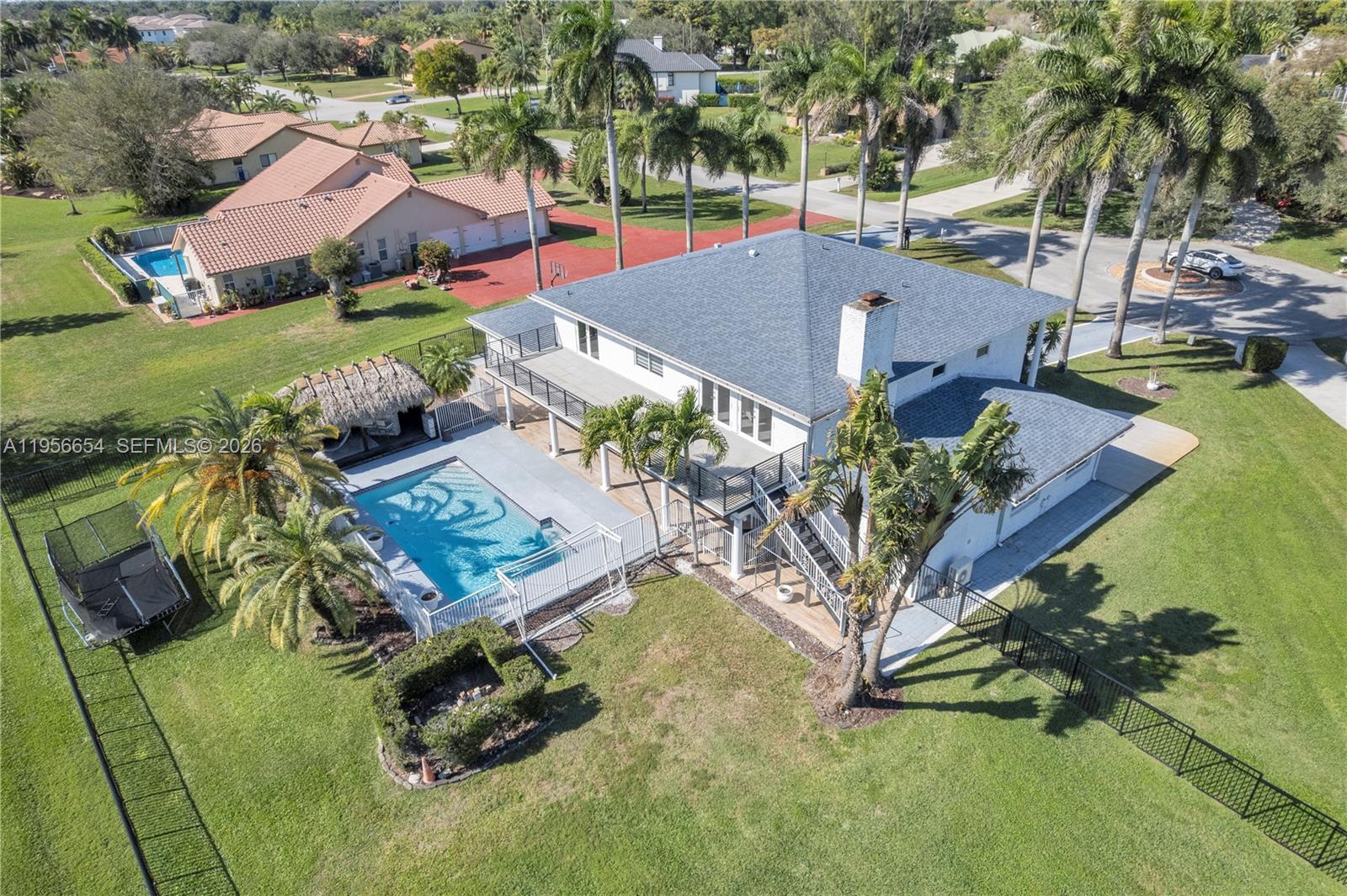 11824 SW 43rd Ct Davie, FL 33330