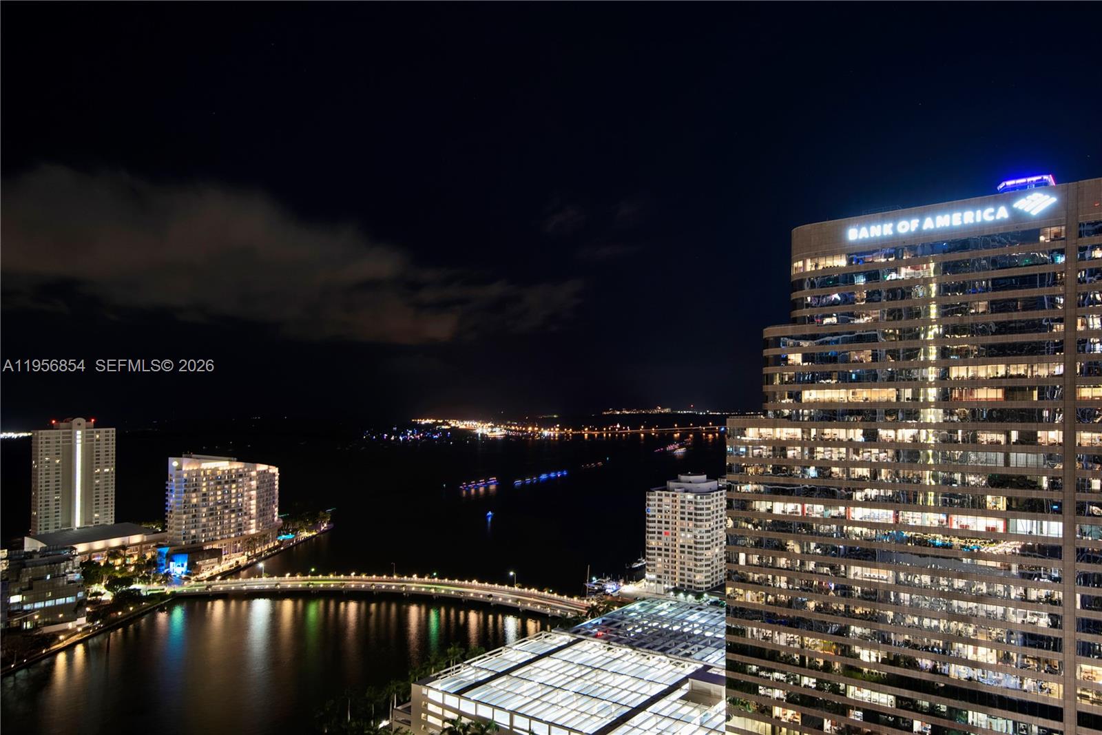 485 Brickell Ave #3208 Miami, FL 33131