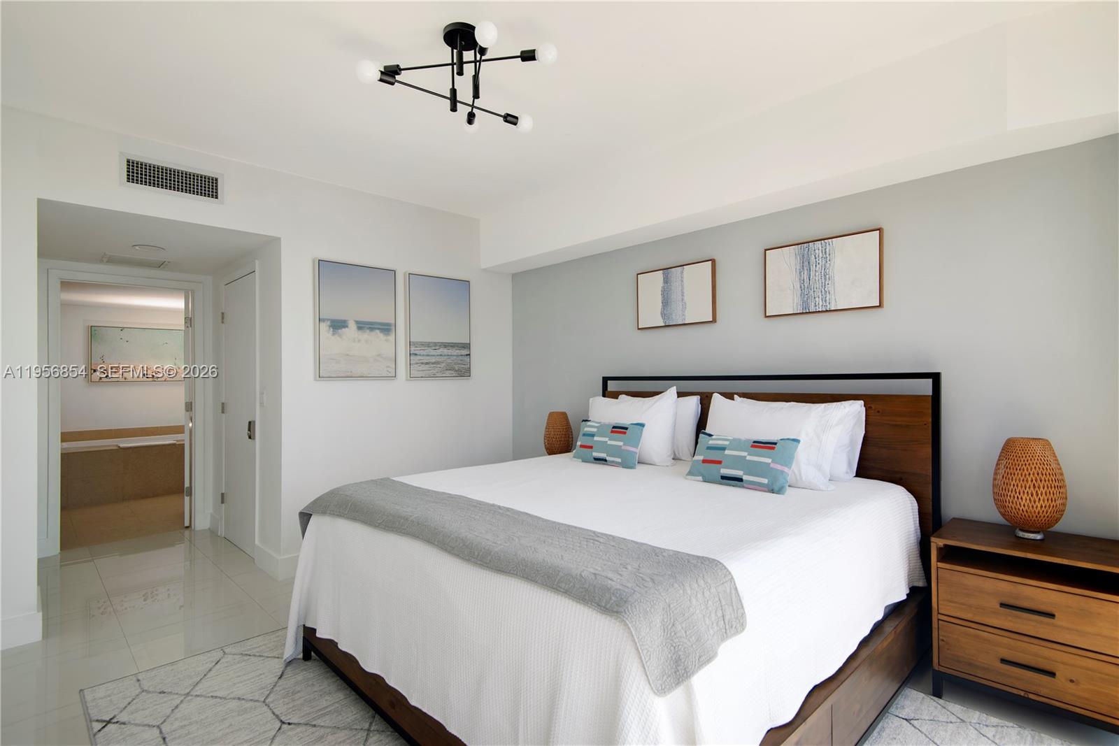 485 Brickell Ave #3208 Miami, FL 33131