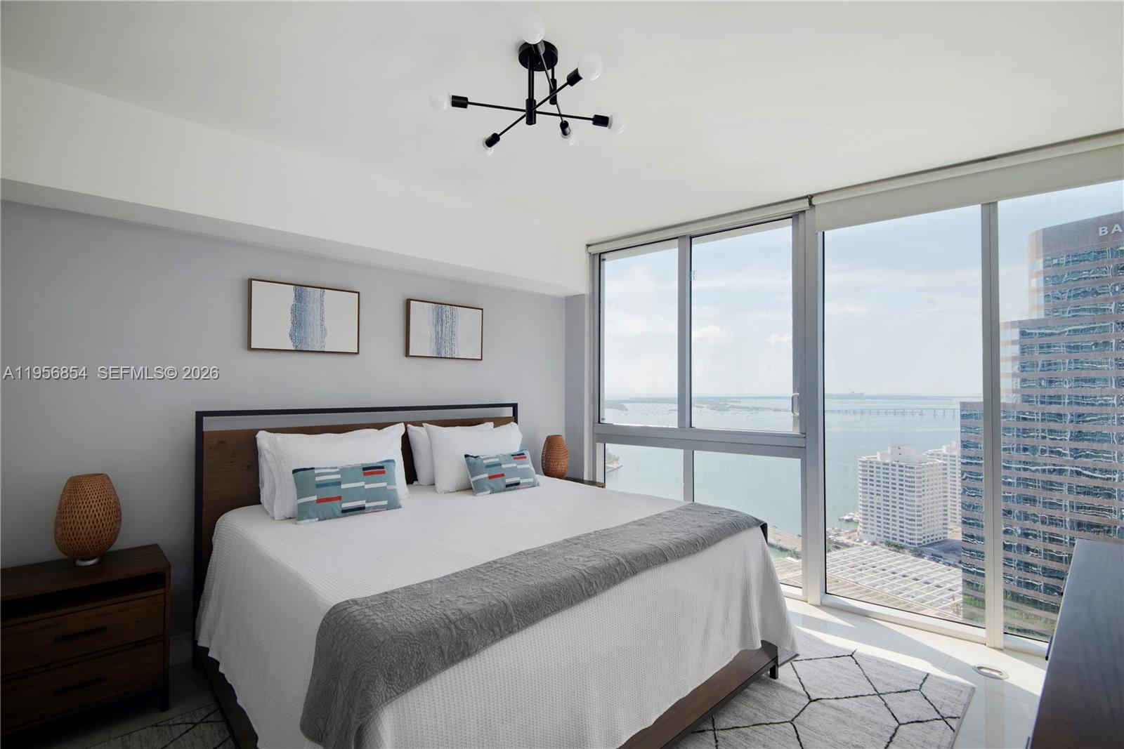 485 Brickell Ave #3208 Miami, FL 33131