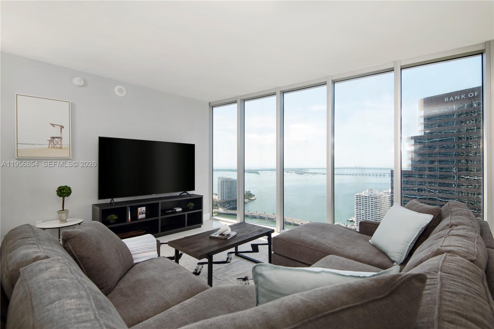 485 Brickell Ave #3208 Miami, FL 33131