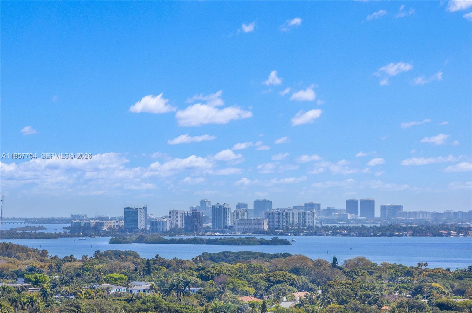 image Hyde Midtown24