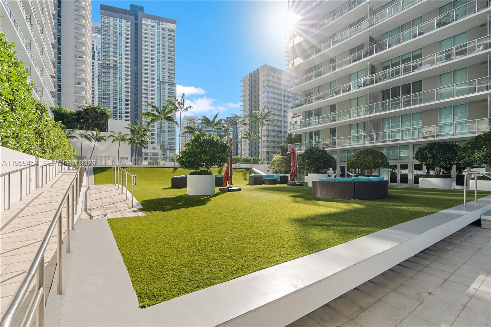image Axis on Brickell North27