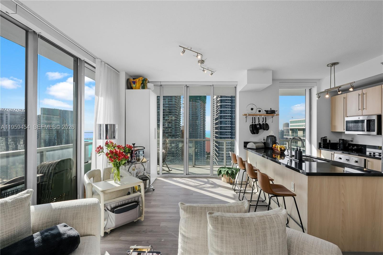 image Axis on Brickell North7