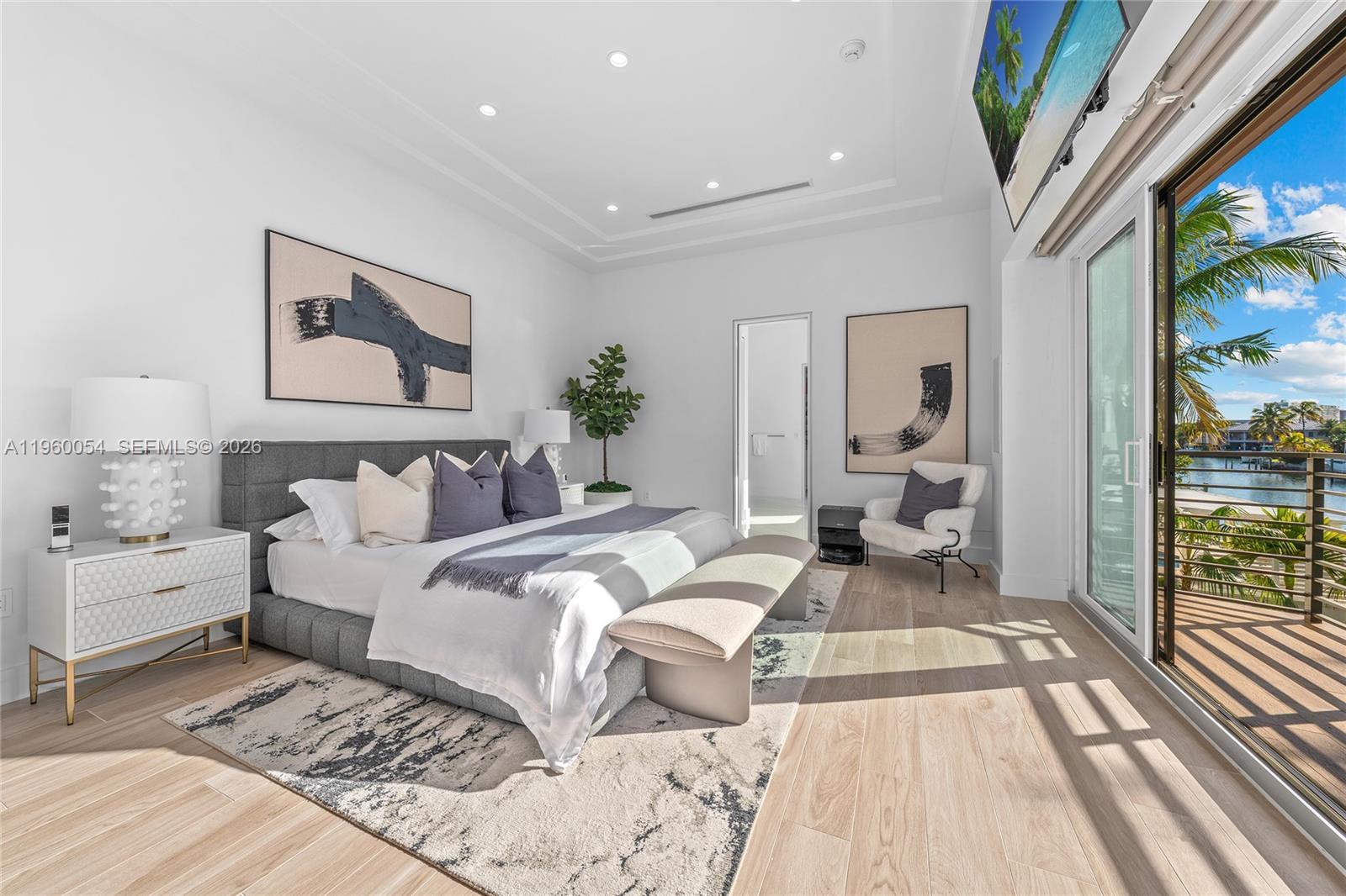 12880 N Bayshore Dr North Miami, FL 33181