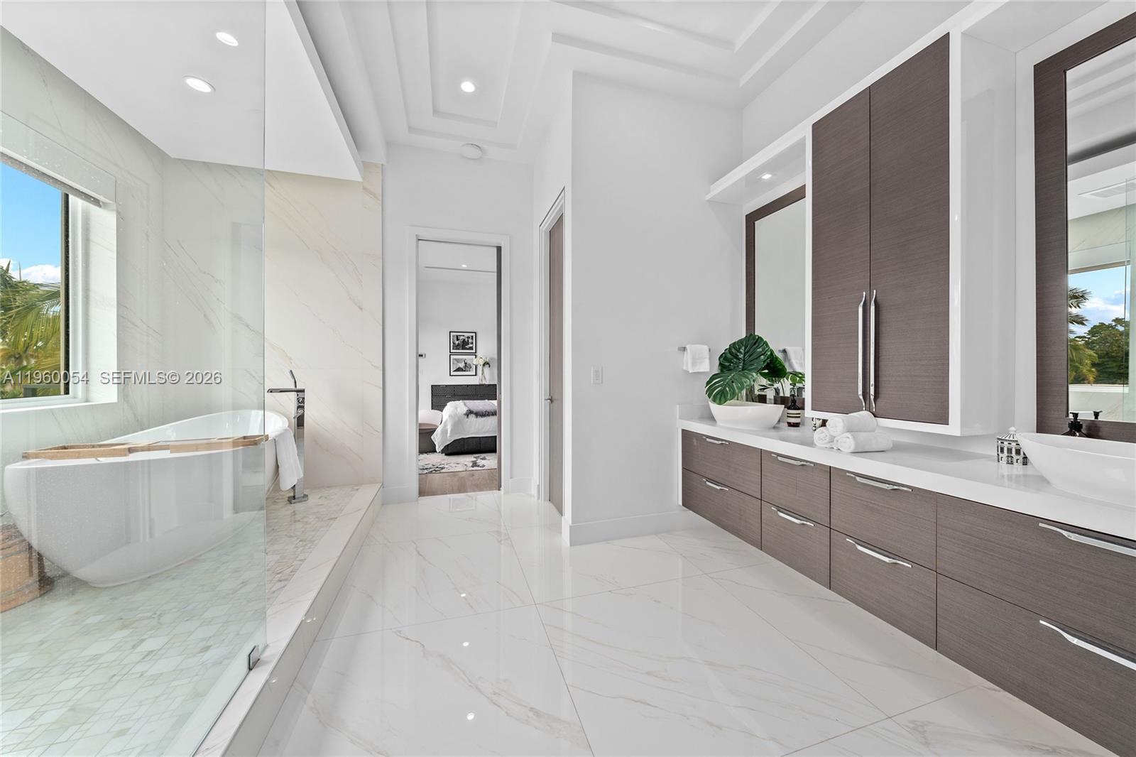 12880 N Bayshore Dr North Miami, FL 33181