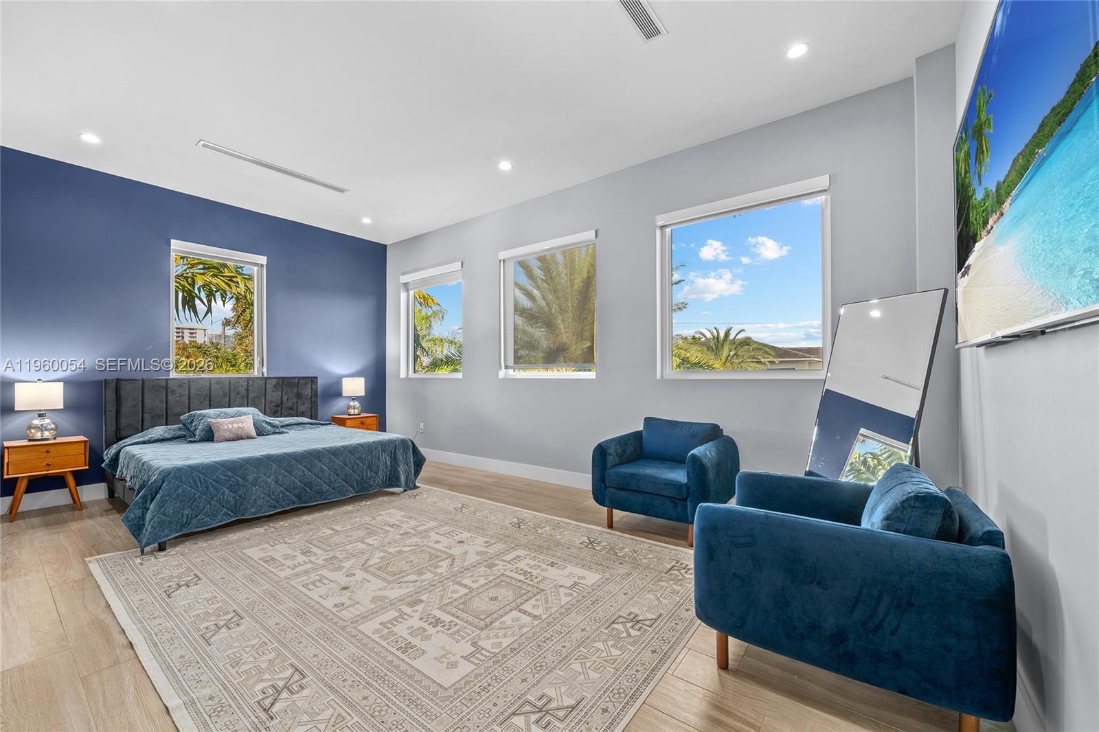 12880 N Bayshore Dr North Miami, FL 33181