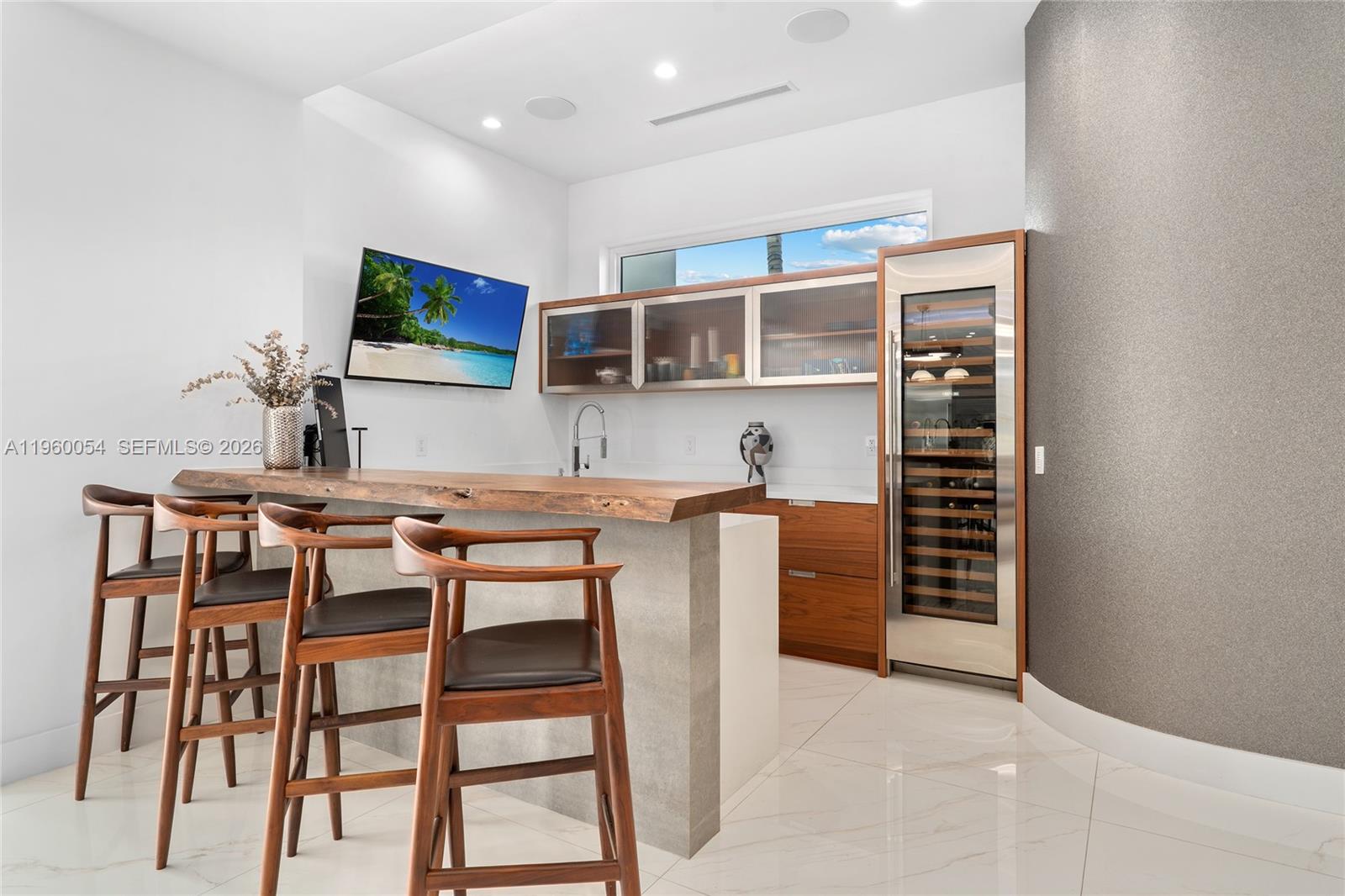 12880 N Bayshore Dr North Miami, FL 33181