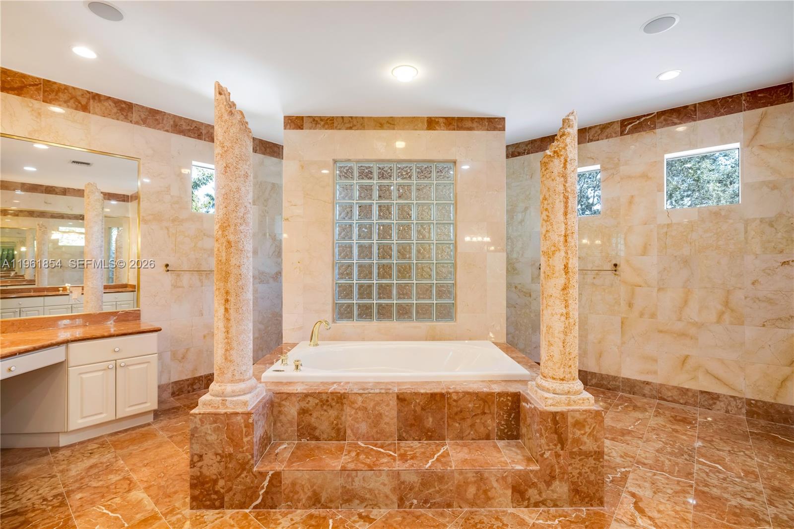 129 Gavilan Ave Coral Gables, FL 33143