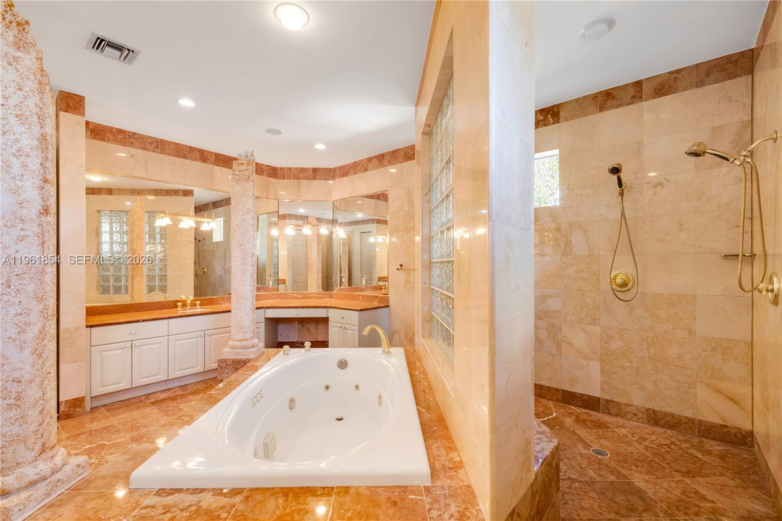 129 Gavilan Ave Coral Gables, FL 33143