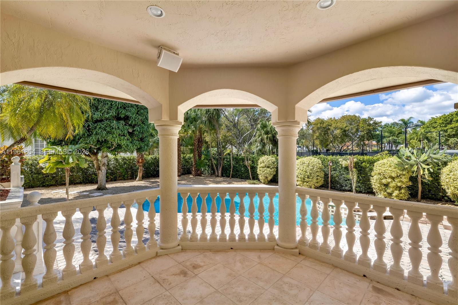 129 Gavilan Ave Coral Gables, FL 33143