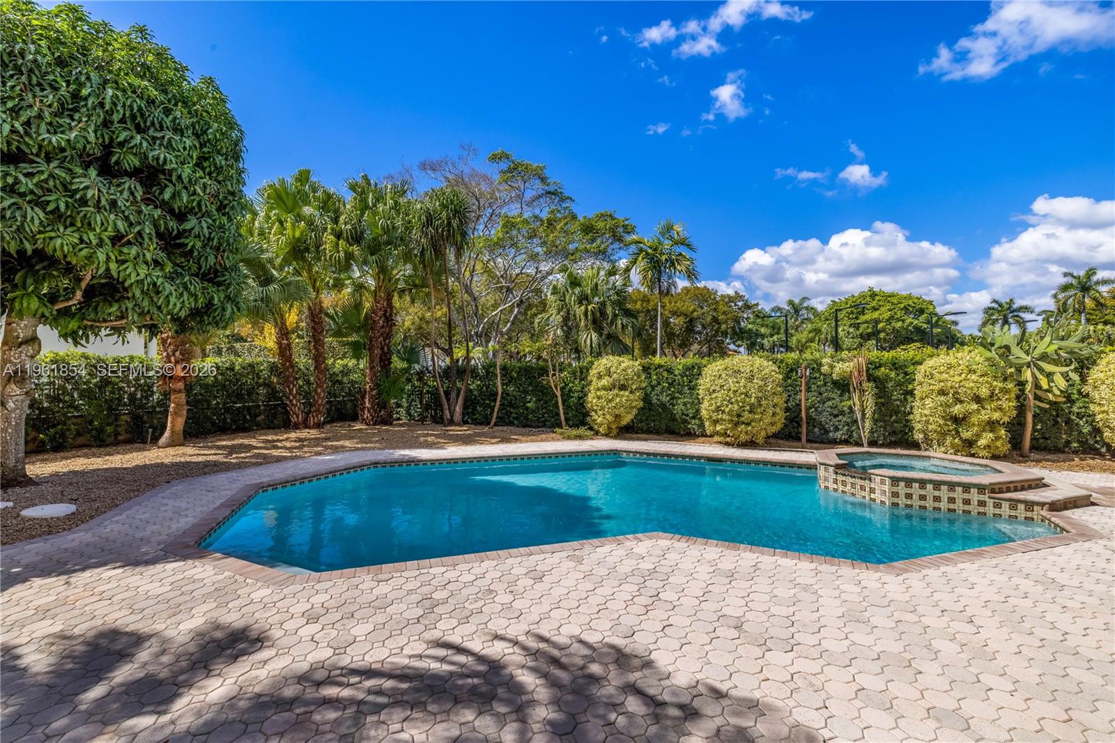 129 Gavilan Ave Coral Gables, FL 33143