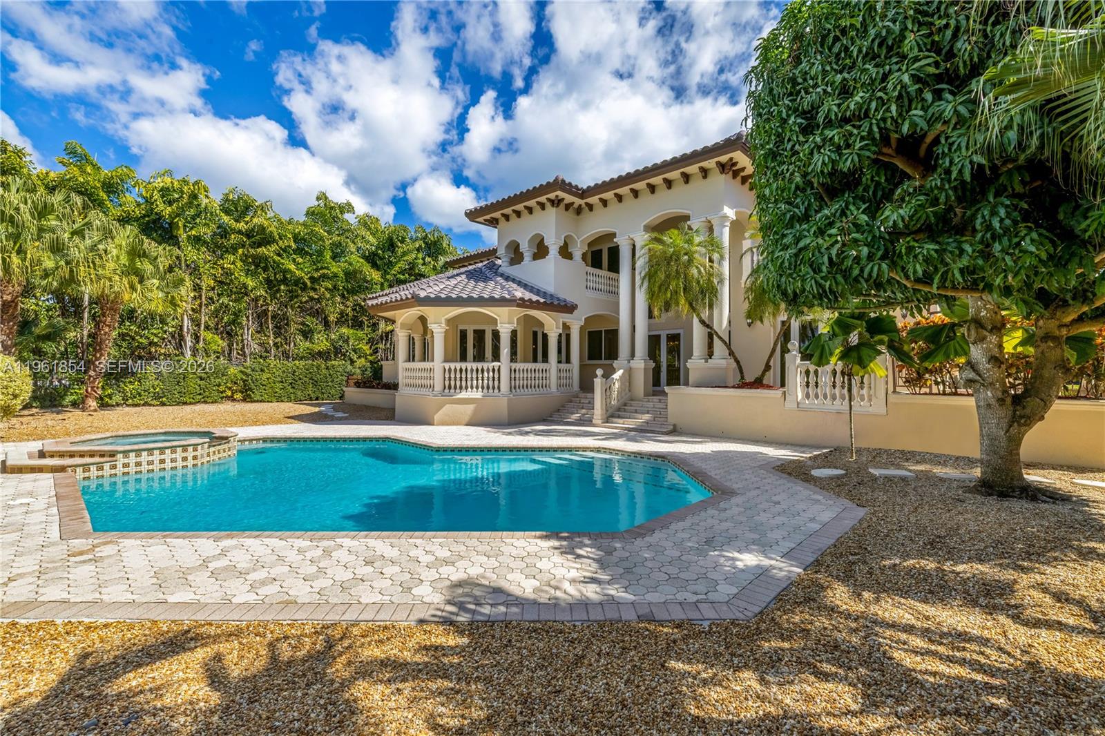 129 Gavilan Ave Coral Gables, FL 33143