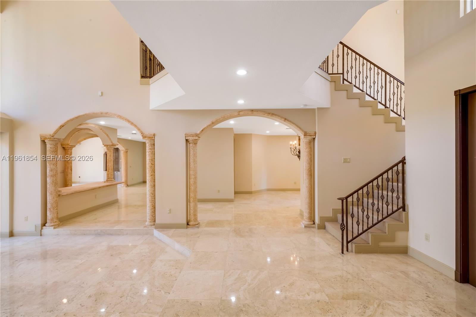 129 Gavilan Ave Coral Gables, FL 33143