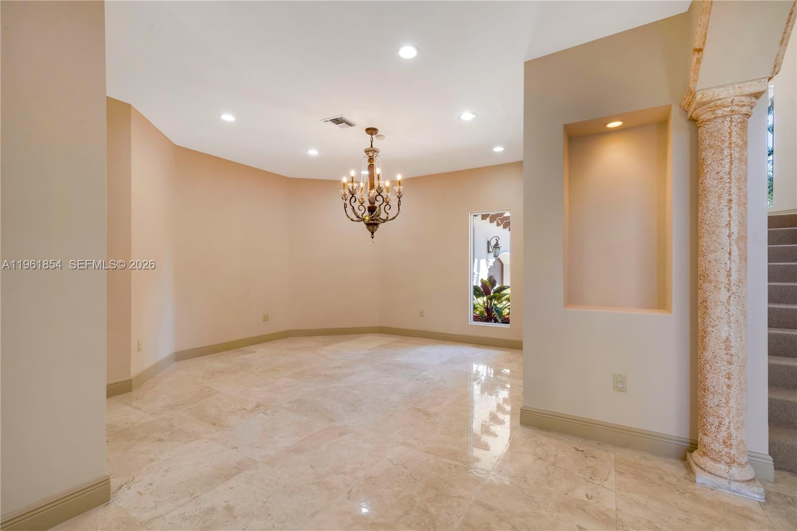 129 Gavilan Ave Coral Gables, FL 33143