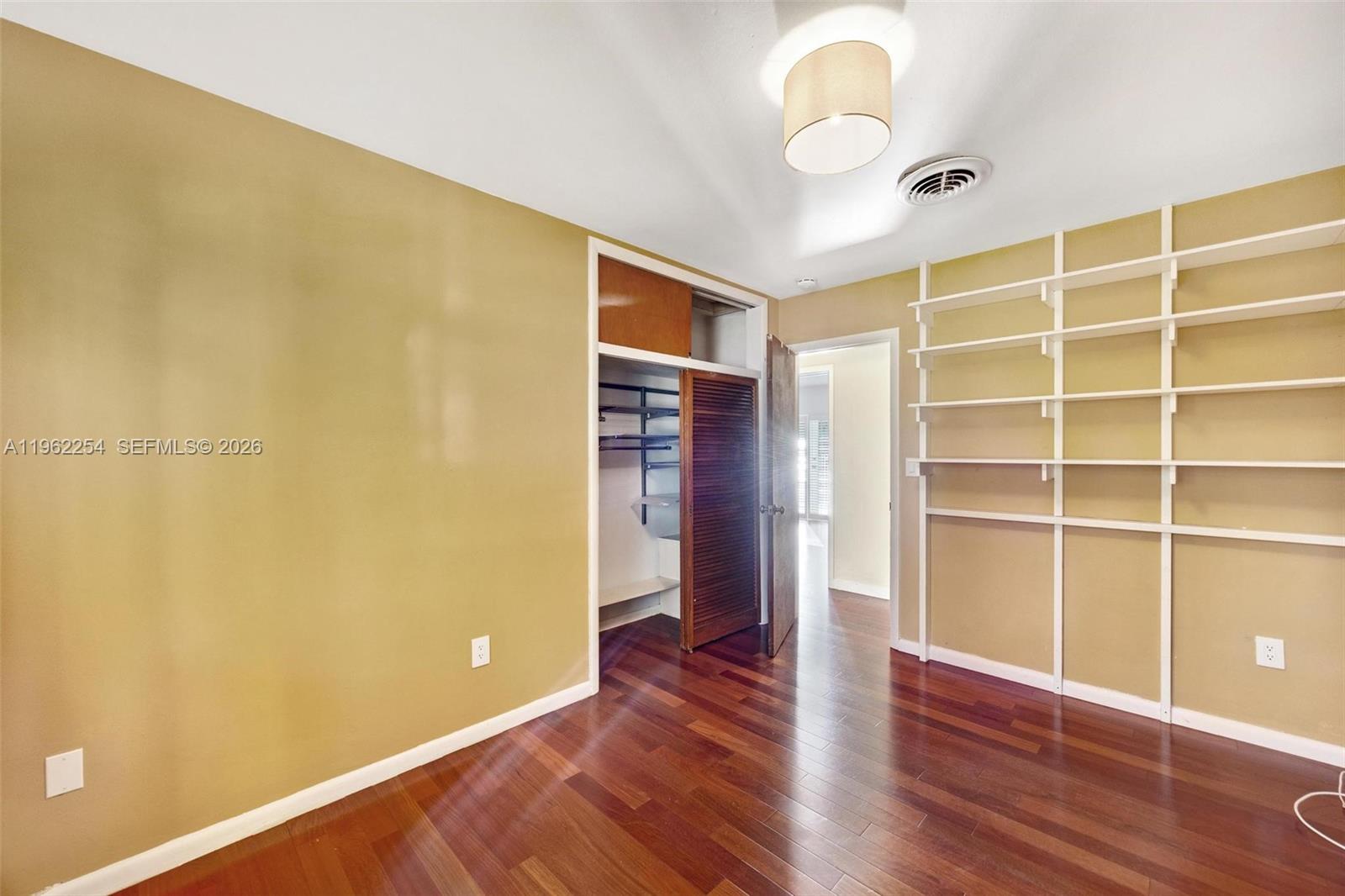 6630 SW 102nd St #6630 Pinecrest, FL 33156