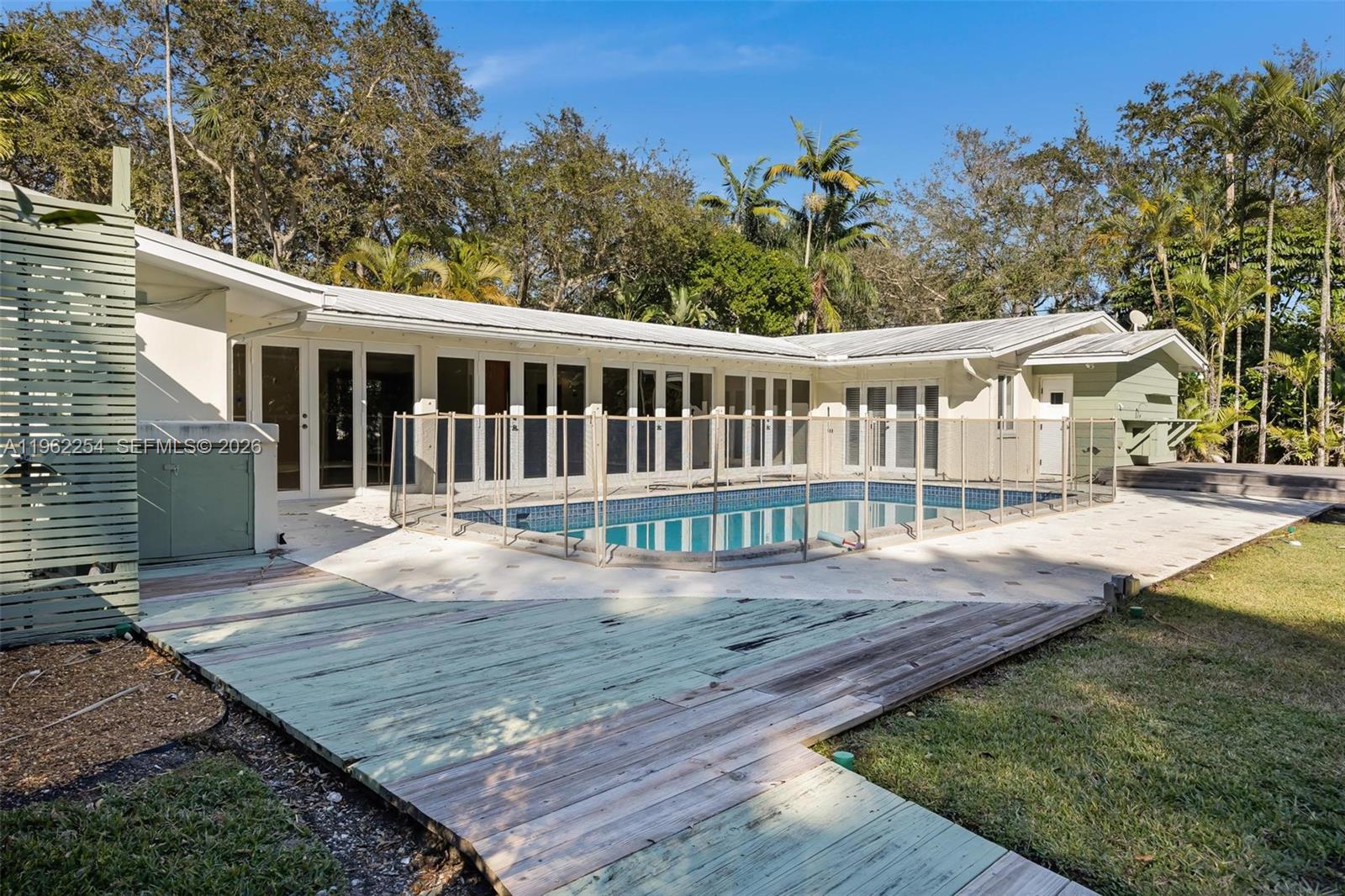 6630 SW 102nd St #6630 Pinecrest, FL 33156