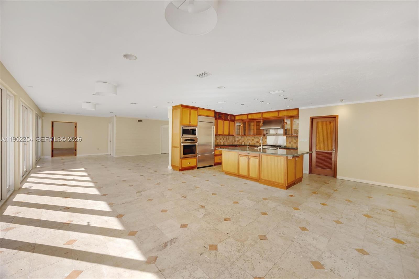 6630 SW 102nd St #6630 Pinecrest, FL 33156