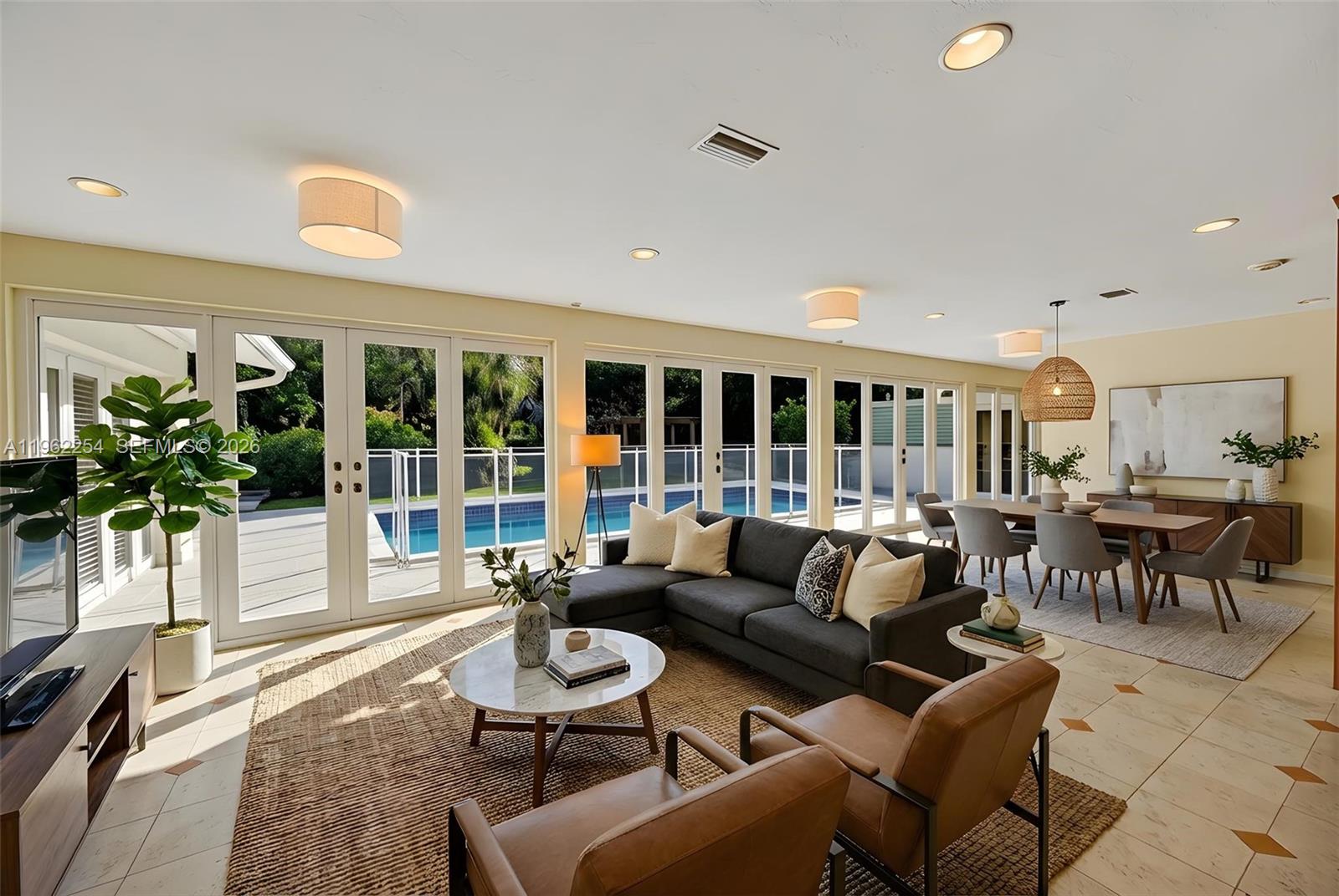 6630 SW 102nd St #6630 Pinecrest, FL 33156