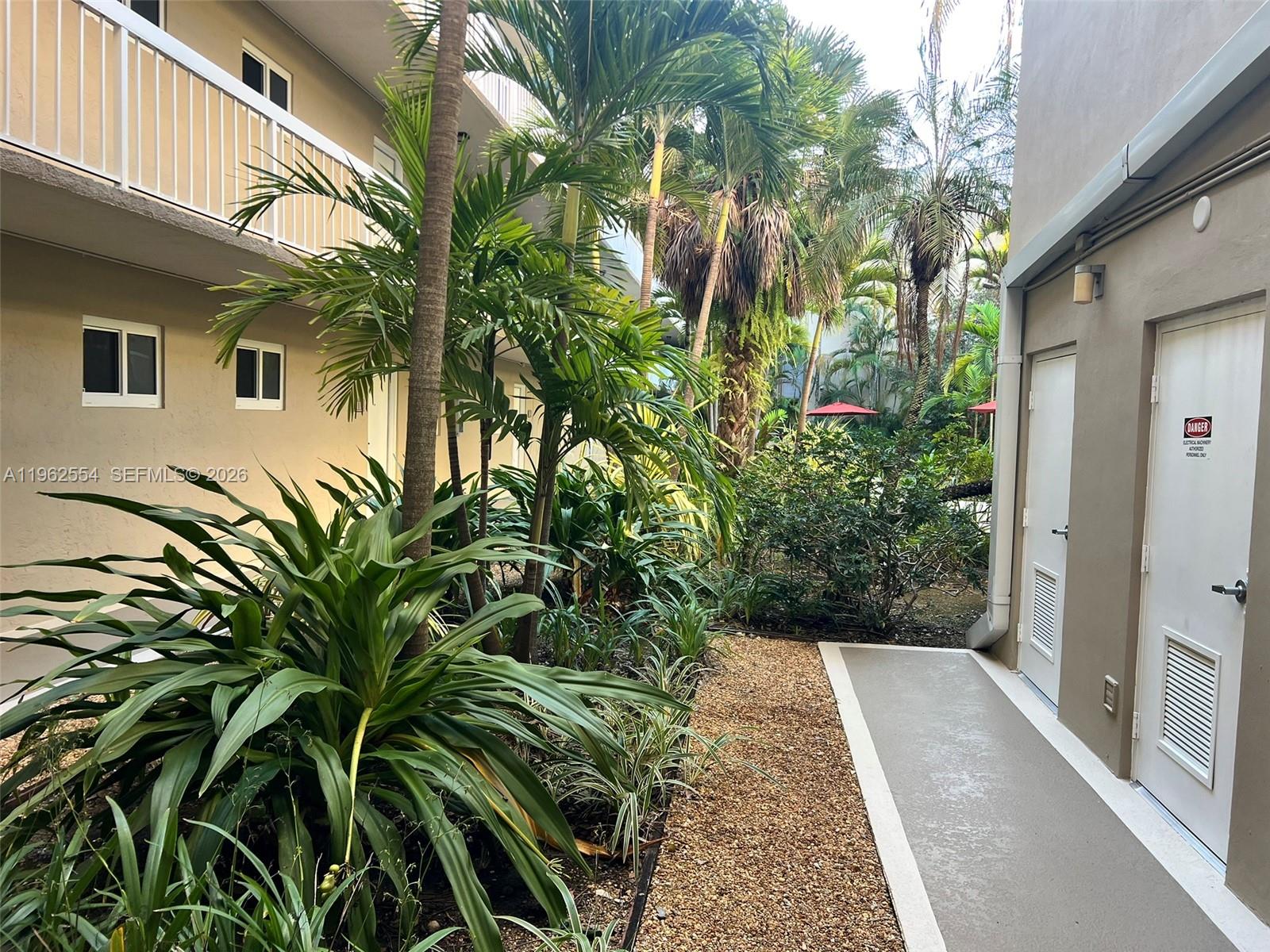 8103 Camino Real #C413 Miami, FL 33143