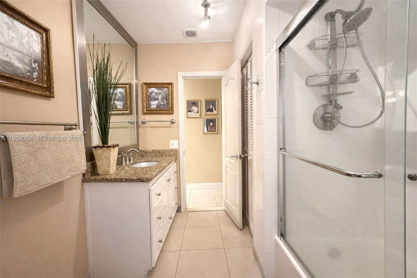 9761 SW 148th St Miami, FL 33176