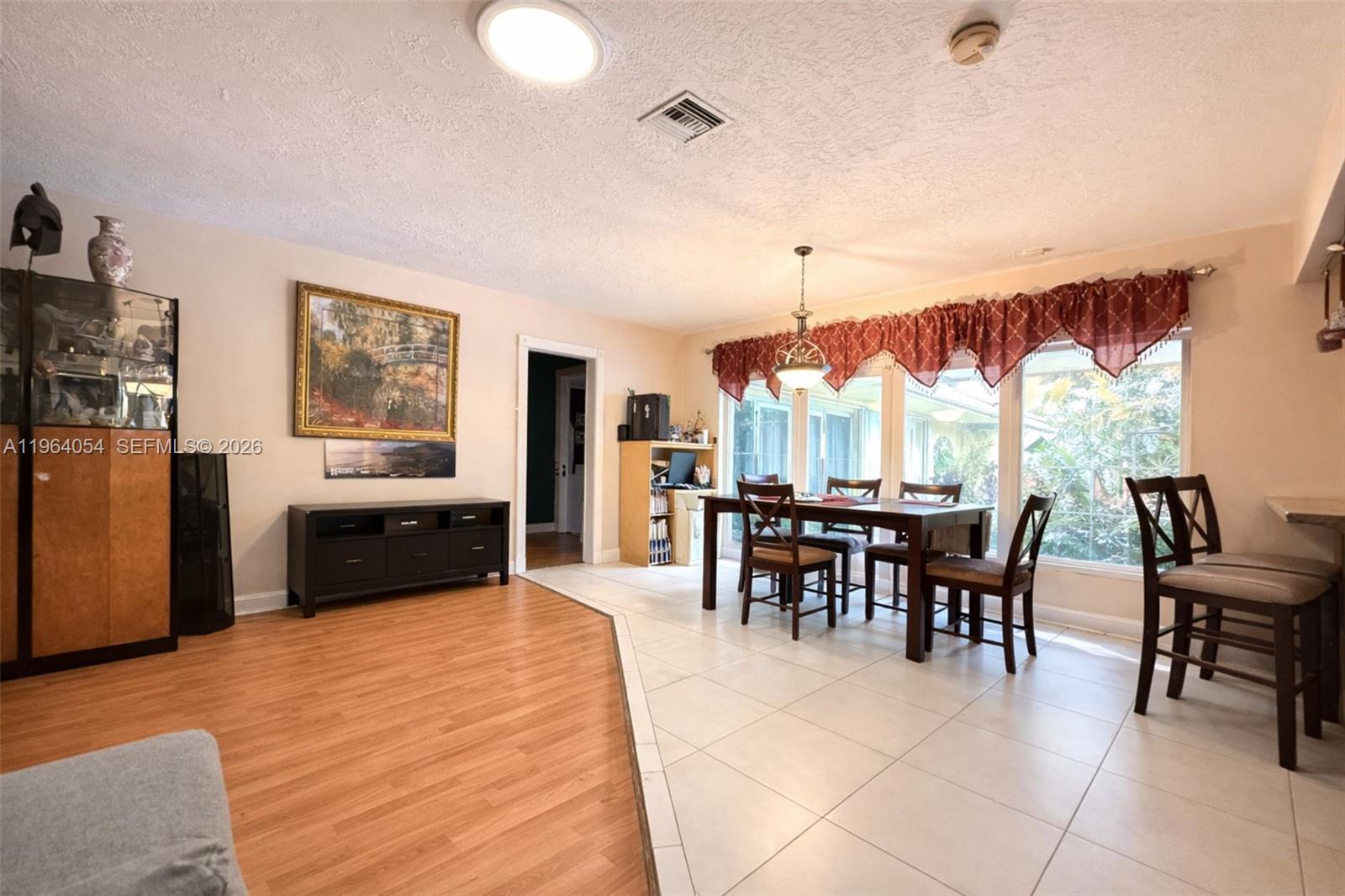 9761 SW 148th St Miami, FL 33176