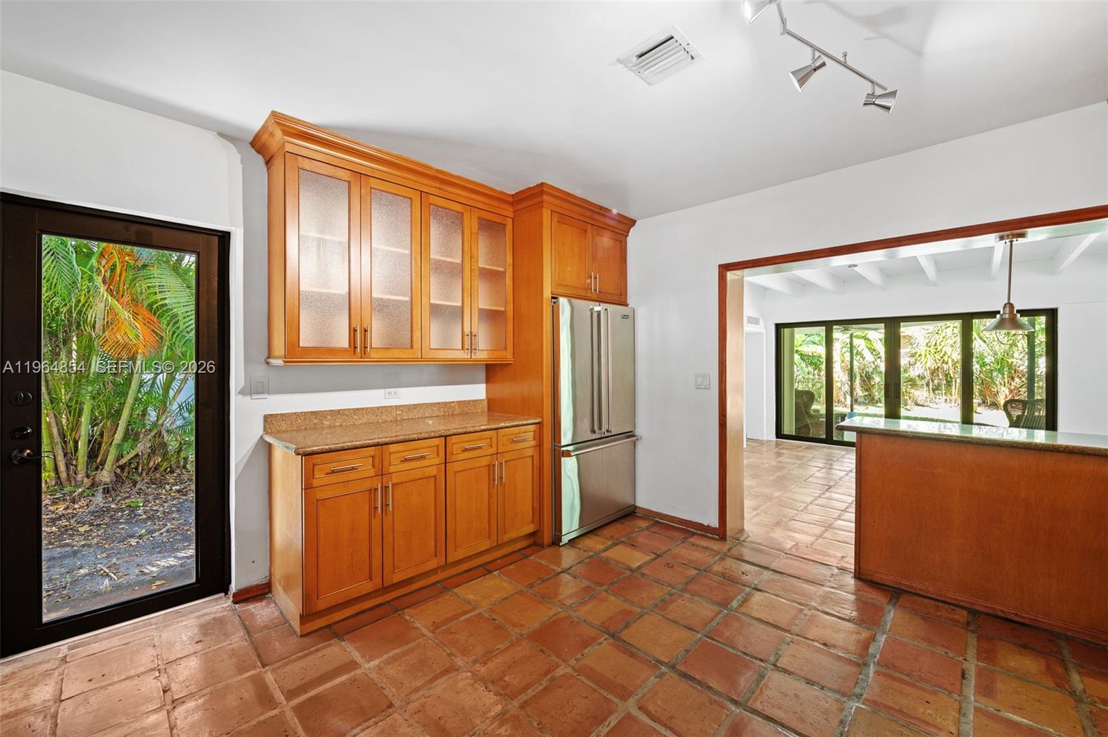 1745 NE 137th Ter North Miami, FL 33181