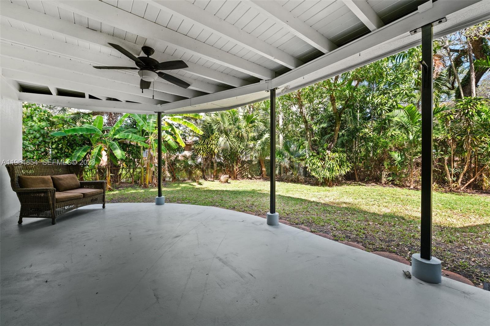 1745 NE 137th Ter North Miami, FL 33181