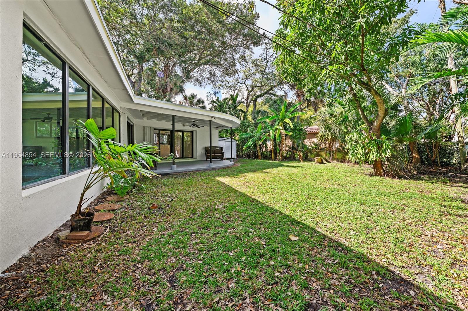 1745 NE 137th Ter North Miami, FL 33181