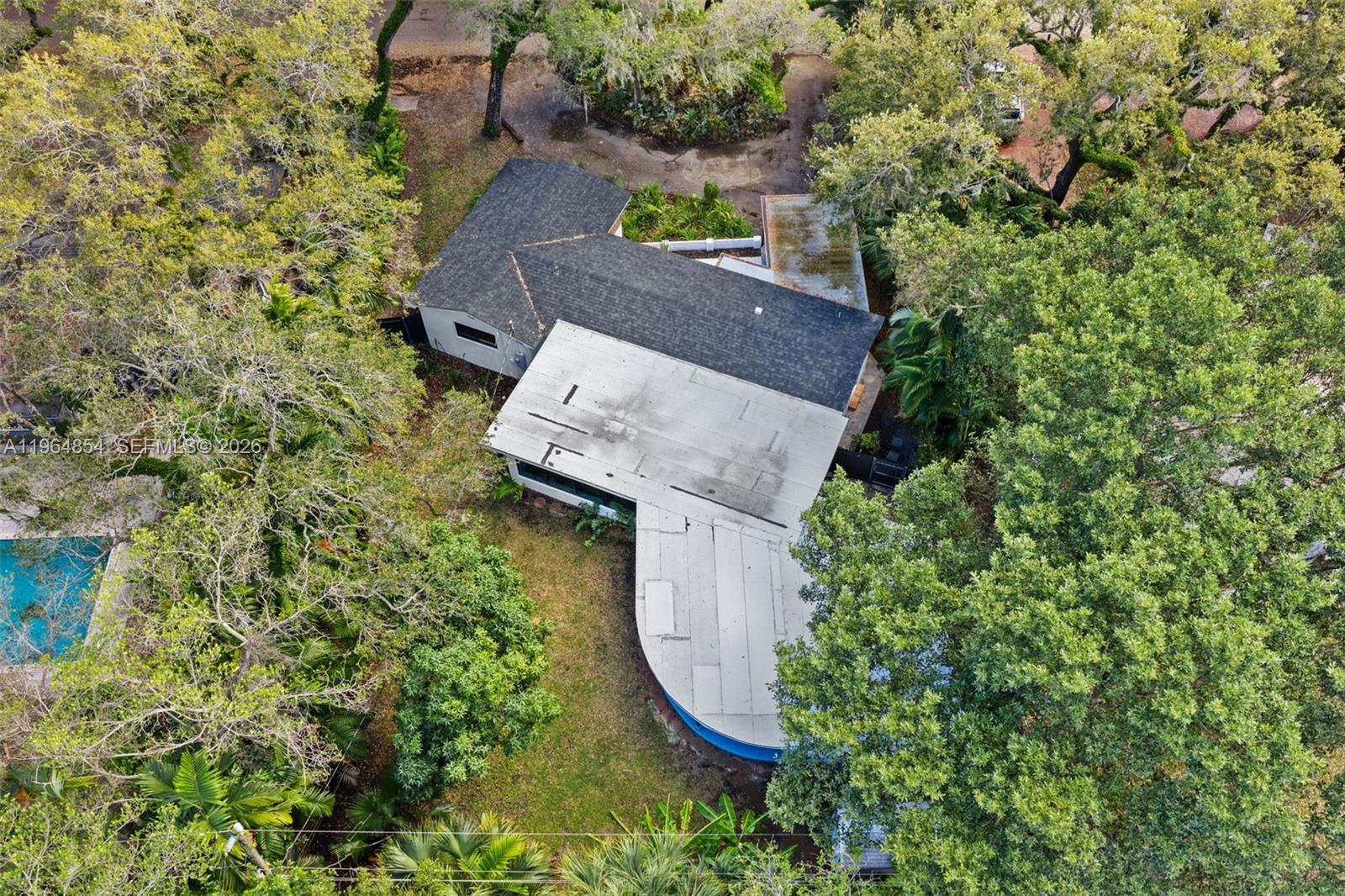 1745 NE 137th Ter North Miami, FL 33181