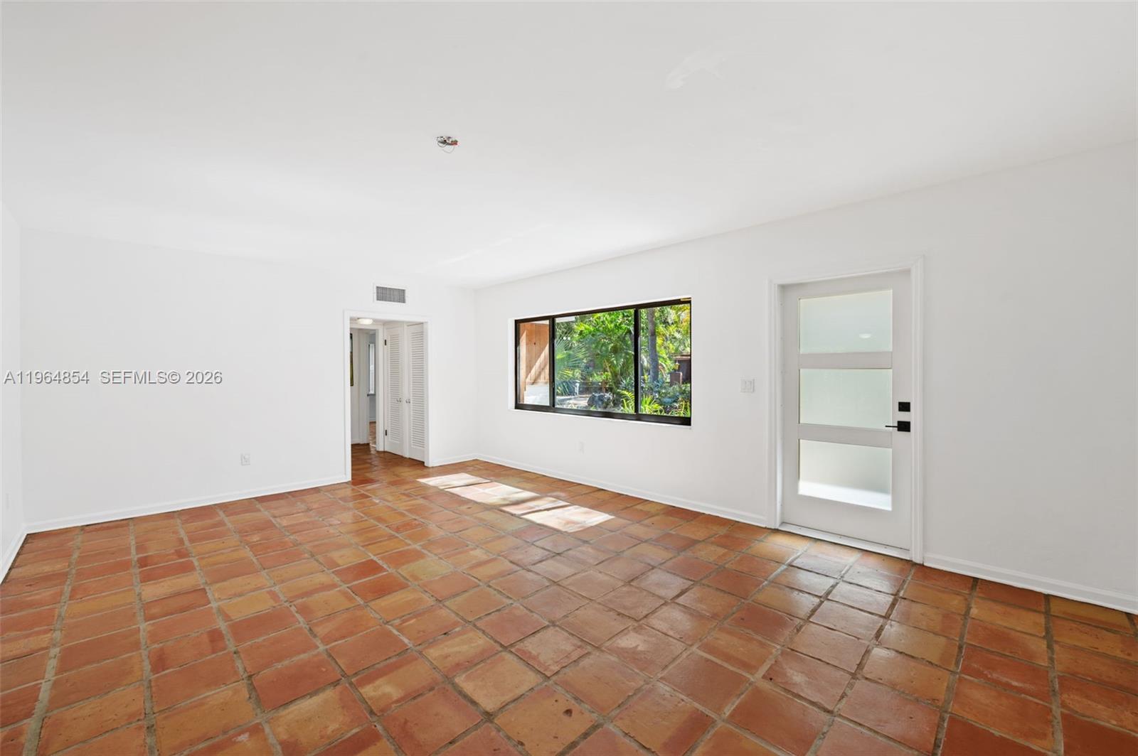 1745 NE 137th Ter North Miami, FL 33181