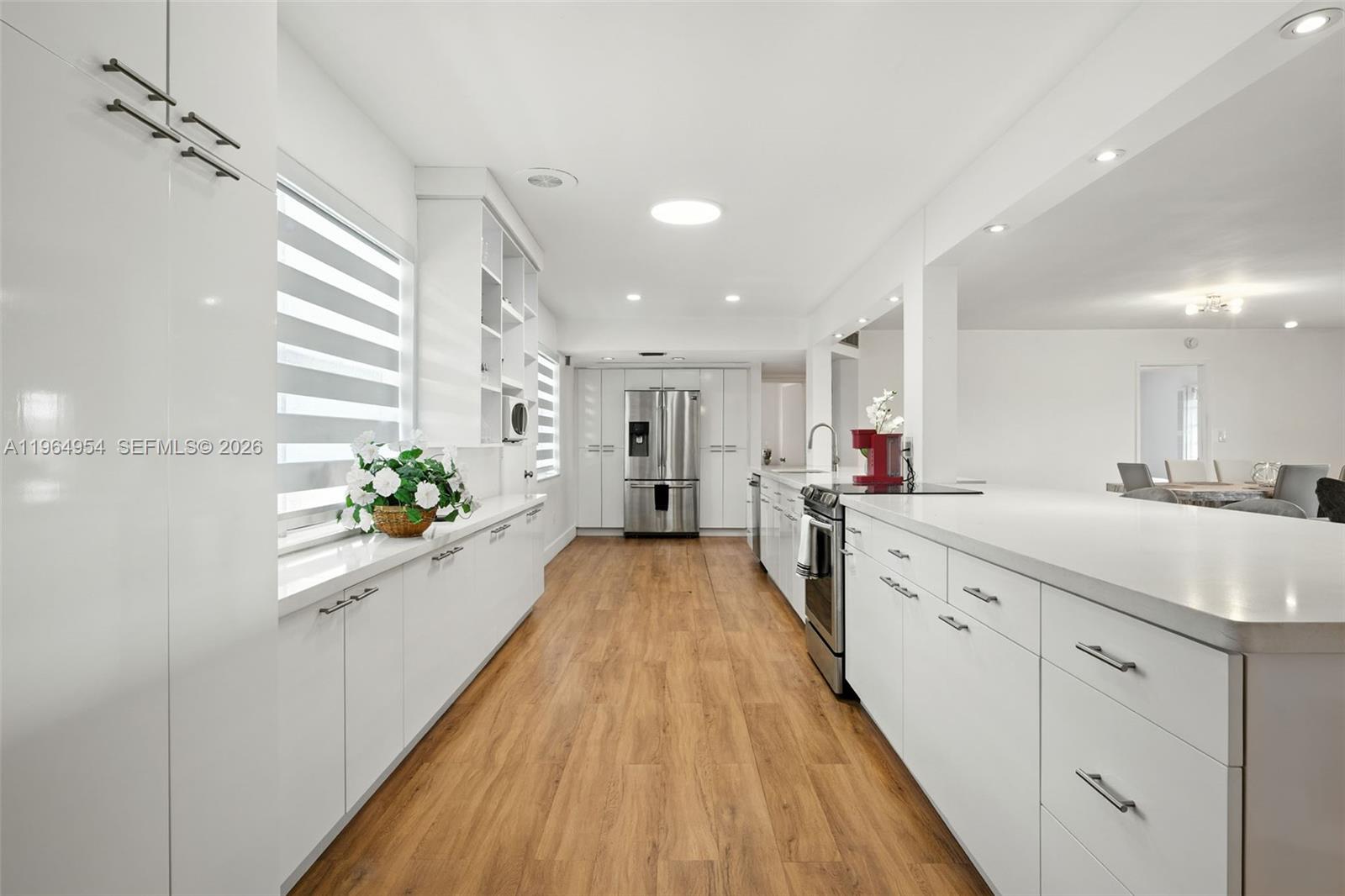 1350 NE 191st St #B307 Miami, FL 33179