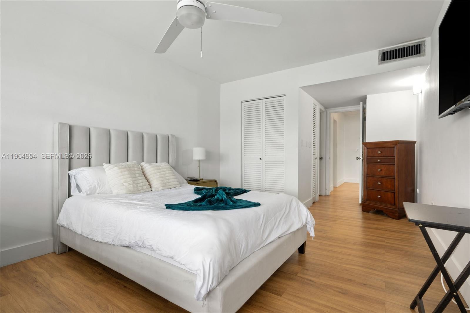 1350 NE 191st St #B307 Miami, FL 33179