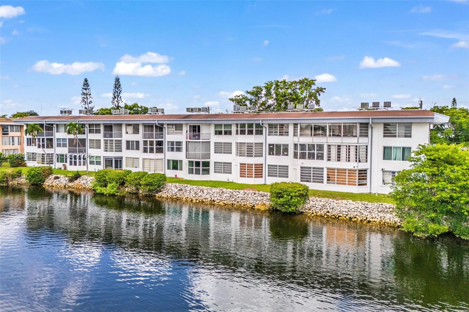 1350 NE 191st St #B307 Miami, FL 33179