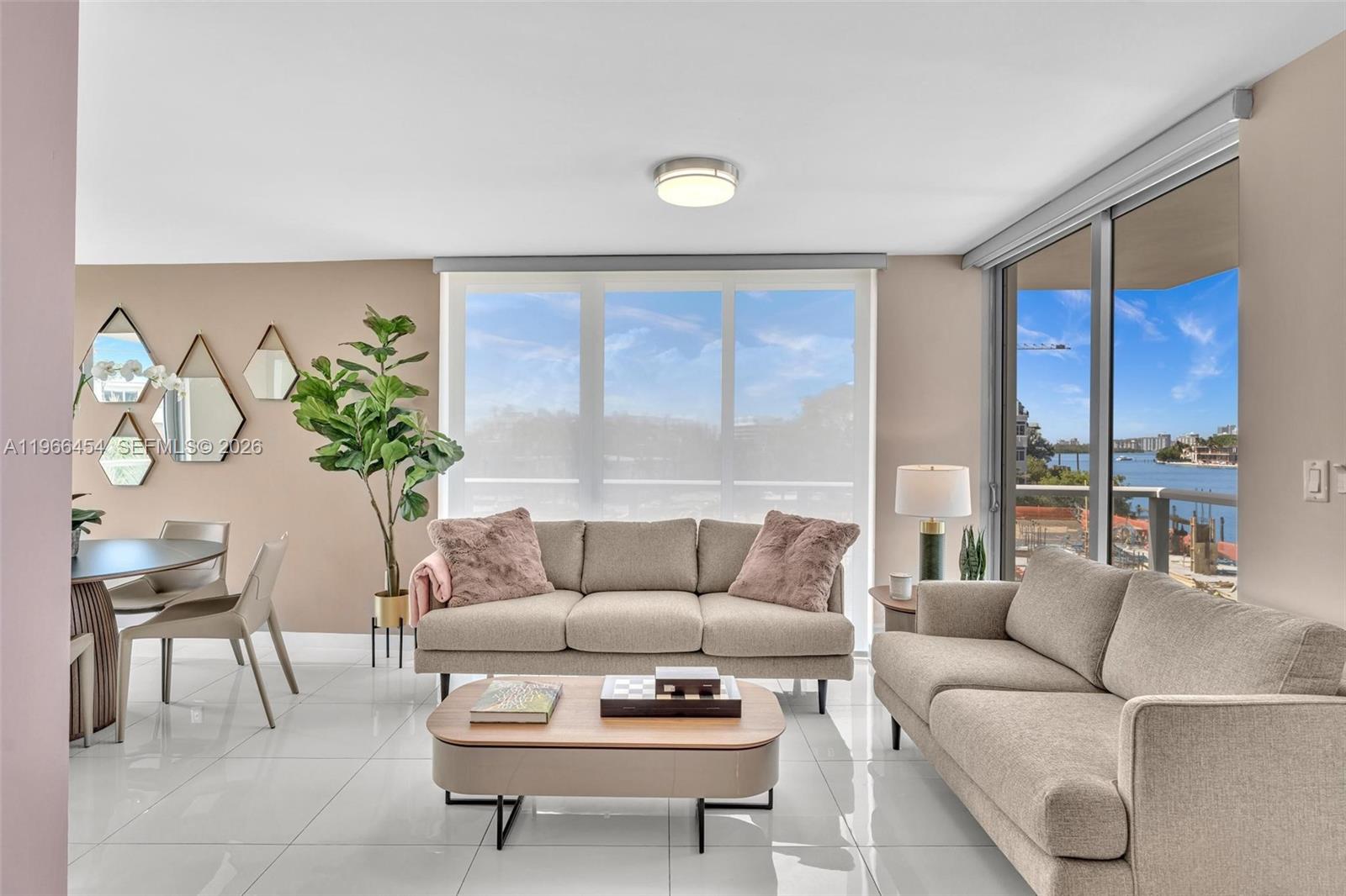 9901 E Bay Hbr Dr #403